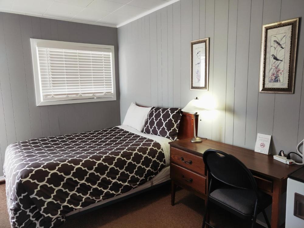 Standard Double Room at Melsask Motel, photo 3