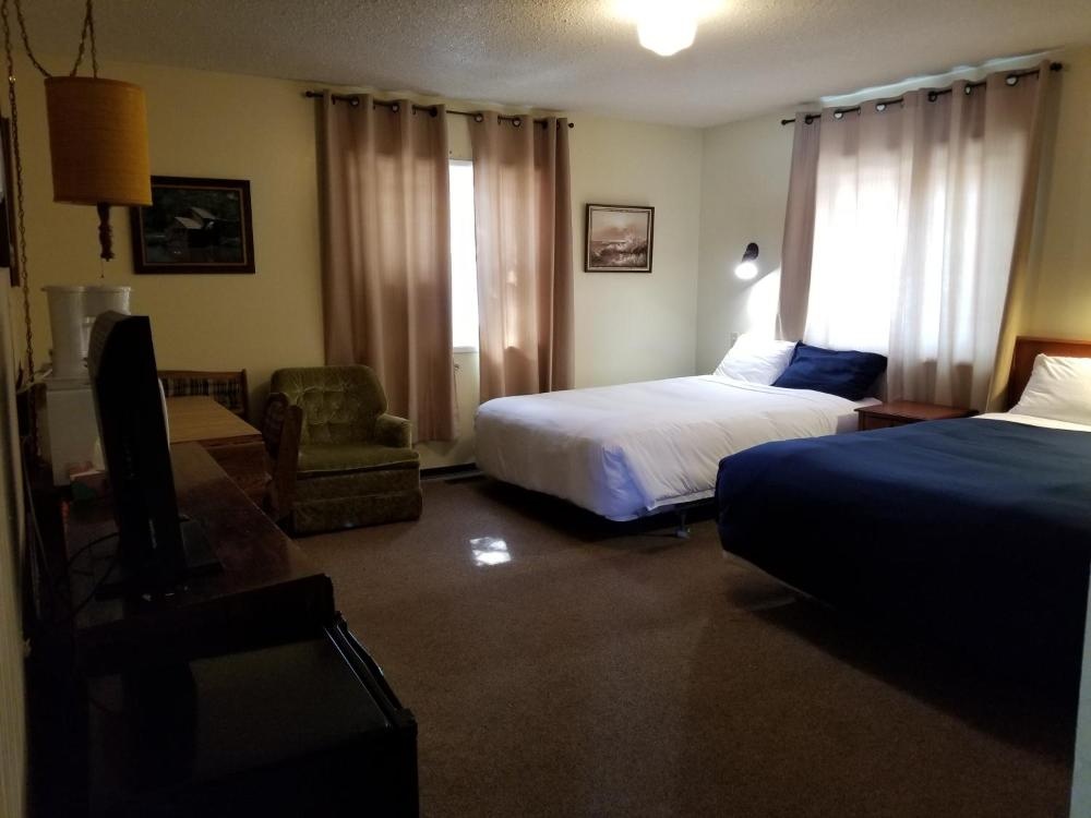 Large Double Room at Melsask Motel, photo 5