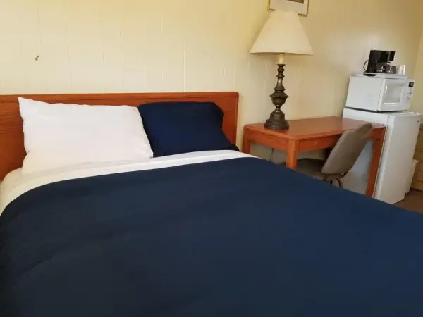 Melsask Motel 9